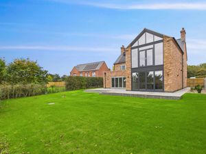 Rear- click for photo gallery